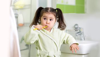 How to Brush Baby Teeth?
